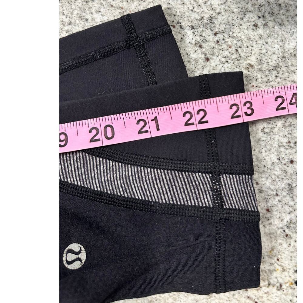 🖤✨ Lululemon Inspire Cropped Black Leggings Size 4 - Strong Girl Chic 💪🏃‍♀️ - Picture 5 of 8